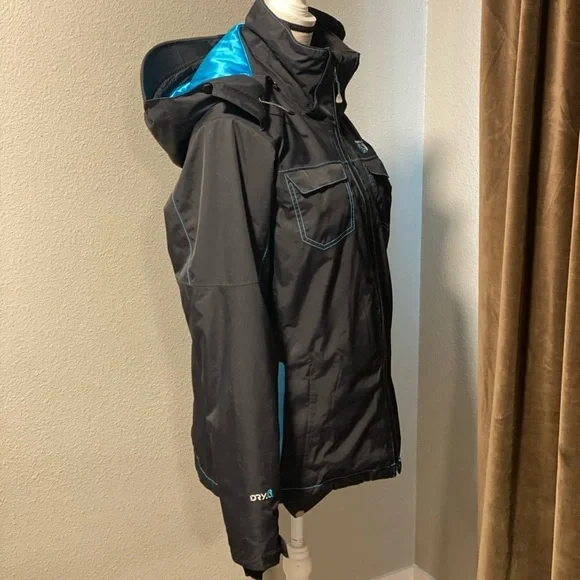 Women’s mountain hardware ski jacket - Picture 2 of 10
